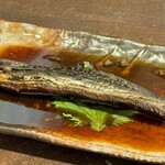 鵠沼海岸 蕎麦兄 - にしん棒煮（880円）。