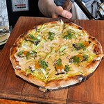 ザ ピッツァバー ON 38TH - 