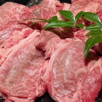 八重洲 和牛 すき焼き しゃぶしゃぶ 美月 - 