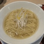 燃えよ麺助 - 見た目シンプルやけど旨味半端ない