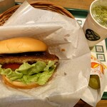 モスバーガー - 【期間限定】新とびきりトマト＆レタス ～和風ジンジャーソース～＋【期間限定】熱々よもぎボール ～粒あん～＋【NEW】まぜるシェイク 出雲の抹茶
      
      