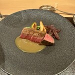 Restaurant つじ川 - 国産牛フィレ肉のロースト　木の芽のソース