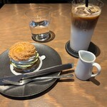 エミリー・フローゲ - 