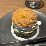 エミリー・フローゲ - 