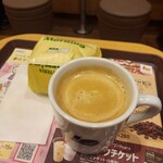 ロッテリア - ドリンク写真:ベーコンエッグチーズサンドセット440円