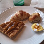 ザ・ビーチリゾート瀬底ヒルトンクラブ ラウンジ - 