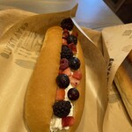 石倉カフェ 小樽ヤード - 季節のフルーツサンド