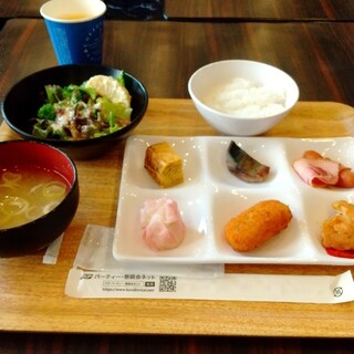 TKPカフェ&バンケット_1