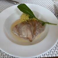 唐草館 - 紅茶でマリネした北海道産鶏の蒸し焼き