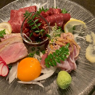 魚も肉も！生鮮度抜群のお刺身が自慢です！