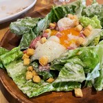 肉とワインとクラフトビール アンカーグラウンド - シーザーサラダ