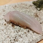 鮨 梵 - 三宅島産尾長鯛昆布しめ