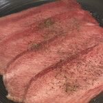 中目黒焼肉 登牛門 - 上牛タン