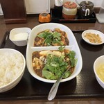 本格四川料理 麻辣先生 - 