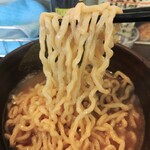 拉麺二段 - 麺はプリプリで縮れブリブリ