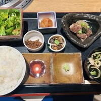 柳橋焼にく わにく - 