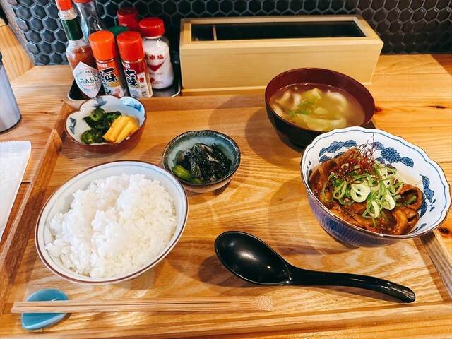 Motsuni to Shiromeshi Eko photo 2