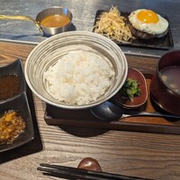 鉄板和食とワイン 萬鉄 - 