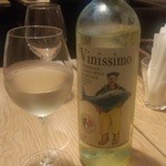 LEGARE - この店で一番安い白ワインのボトル
