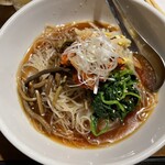 黒毛和牛焼肉と本格もつ鍋 山樹 - 