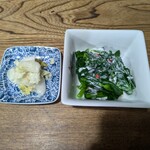 ナカガワ☆スエ食堂 - おひたしと漬物　おひたしは「のらぼう菜」というそうです。誓のママさんより情報提供あり！ありがとうございます