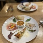 MEAL TOGETHER ROOF TERRACE - 