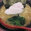 横浜ラーメン おか本