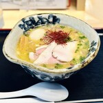 らいおんの子 - 料理写真:鶏白湯ら〜めん　味玉