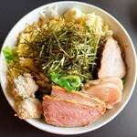 麺屋　たか - チャーシュートッピングしたので豪華です