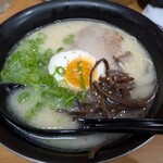 治ちゃんラーメン - 博多ラーメン ￥830