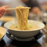 ラーメン銀閣 - ラーメン 800円