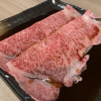近江うし 焼肉 にくTATSU 青山本店 - 