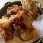 メインの唐揚げ。