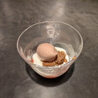 イナカーザ - ストロベリージェラートとパンナコッタ、タルト添え