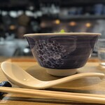 らぁ麺 紫陽花 - 醤油らぁ麺　麺鉢