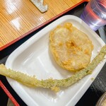 麺紡 - 筍天とアスパラ天