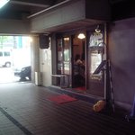 ホーカーズ - 外通りが元ラチャウ通り