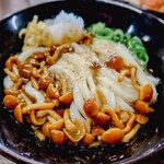 ヨコクラうどん - なめこおろしぶっかけ