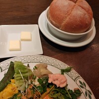 ロウリーズ・ザ・プライムリブ 恵比寿ガーデンプレイス店 -  ロウリーズ・ザ・プライムリブ 恵比寿ガーデンプレイス店 -