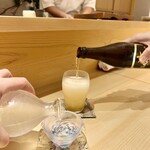 鮨 華 - 注いでます