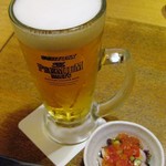 車 - 鶏の突き出しで先ず乾杯!!
