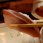 や台ずし - ハマチ