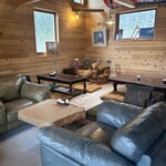 浜焼き篤丸 - 内観