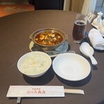 中国料理 品川大飯店 - 土鍋麻婆豆腐と白飯