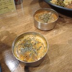 SPICY CURRY 魯珈 - ぷちカレー 
                                限定濃厚牛肉とアスパラガスのカレー 550円
                                クリーミィ野菜コルマカレー 400円