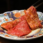 厳選焼肉 一石三鳥 - タレ焼肉盛り合わせ(肩三角＆ハラミ)