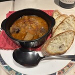 ドニズ バー - 料理写真:赤ワインが美味しい小豆島の豚とひよこ豆の煮込みカスレ