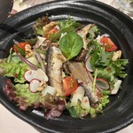 ドニズ バー - お魚と季節の野菜たっぷり本日のサラダ