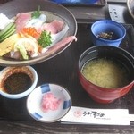 うみすずめ - 海鮮丼定食