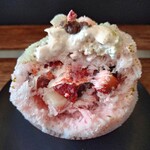 HAPPY MOMENT PETITE - 中にもいちごいっぱい！